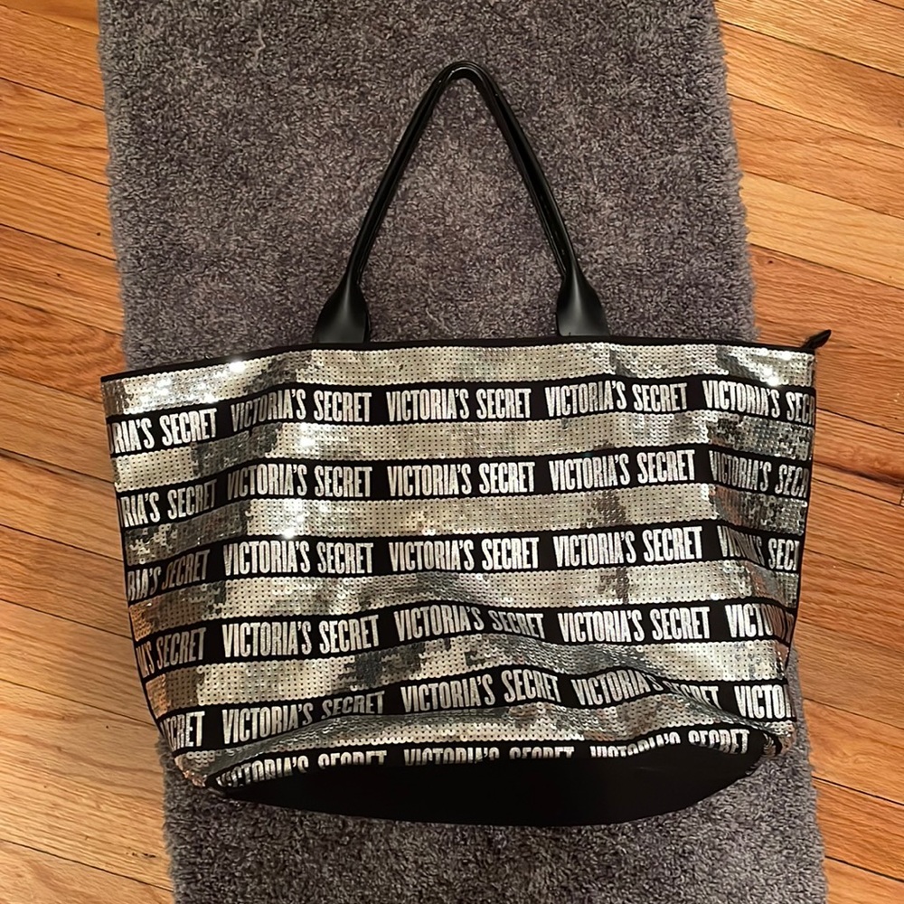 Victoria’s Secret tote bag